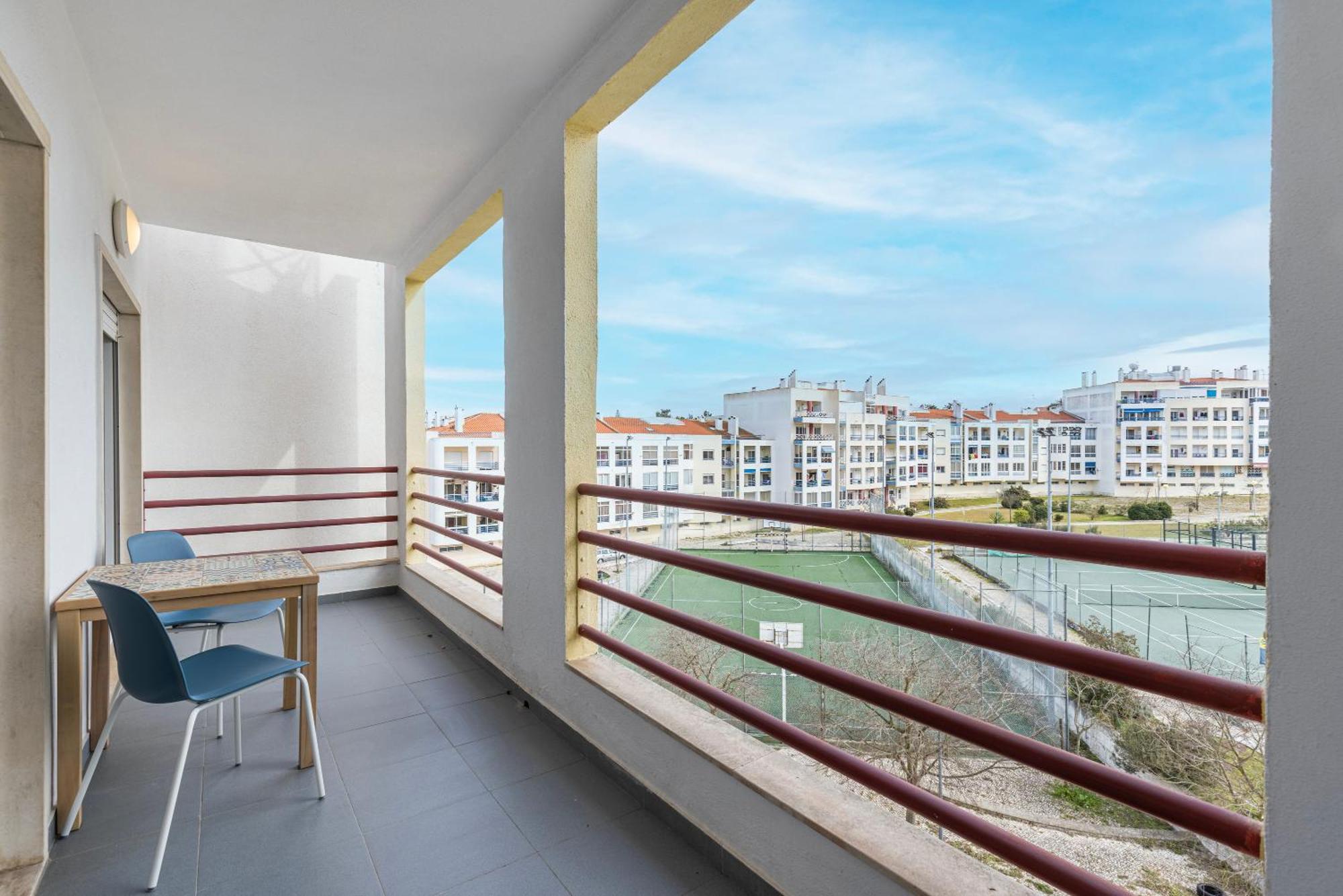 Sunny 2 Bdr Apartment By Lovelystay Charneca Kültér fotó